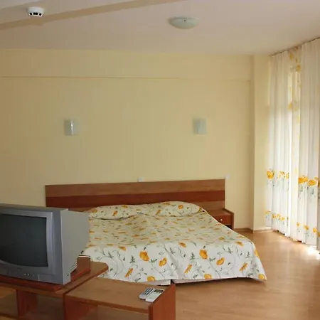 Otel Family Gorski Kut 2*